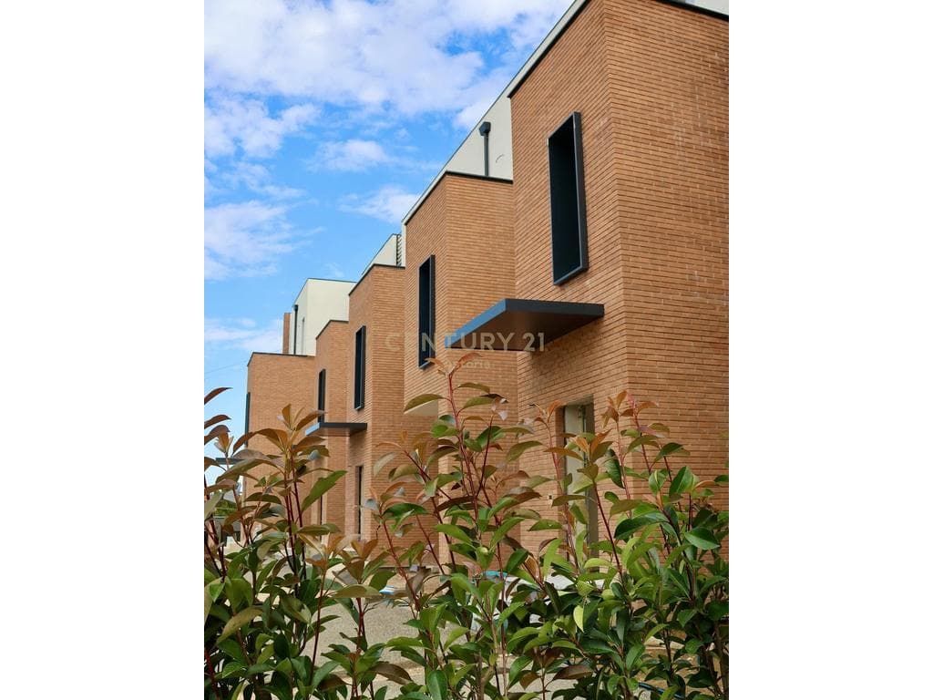 Villas for sale at "Picadilly Residence" 2