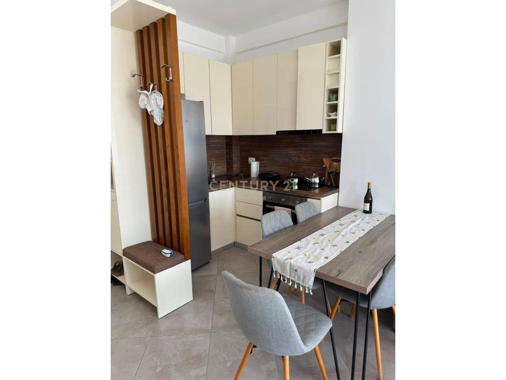 🏡 SHITET APARTAMENT 1+1 – LURA 3, GJIRI I LALËZIT 🌊 3