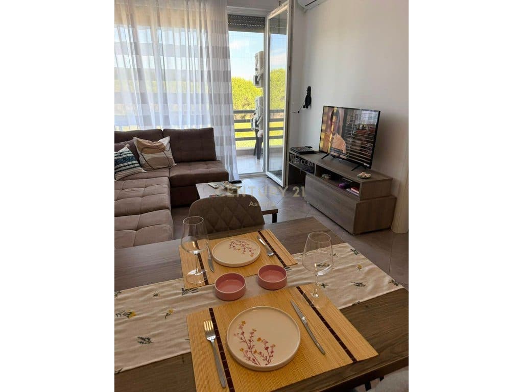 🏡 SHITET APARTAMENT 1+1 – LURA 3, GJIRI I LALËZIT 🌊 2