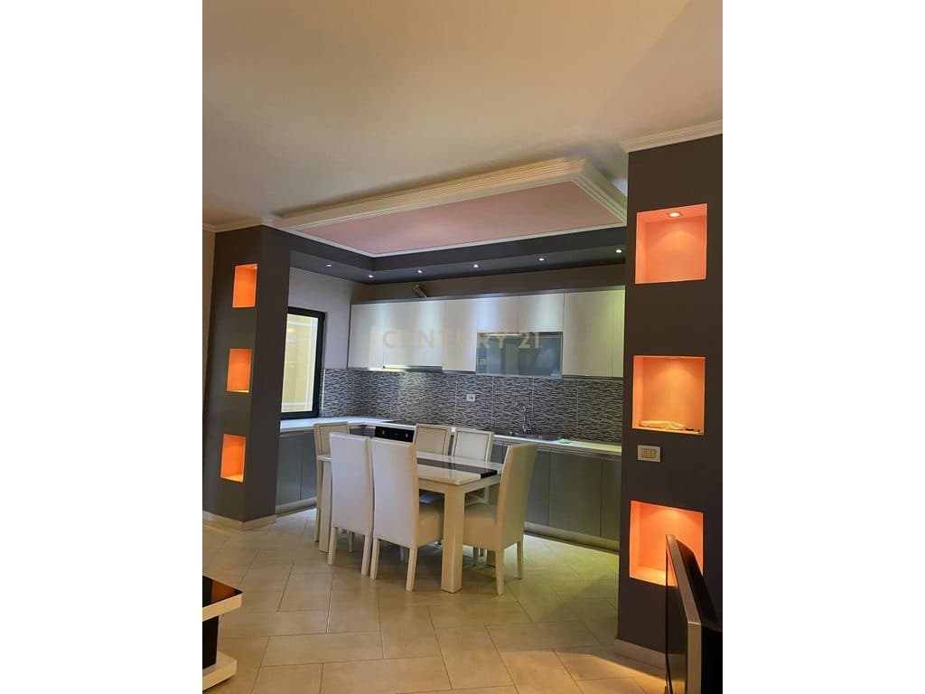 APARTAMENT 2+1+2 PER SHITJE NE SHKOZE