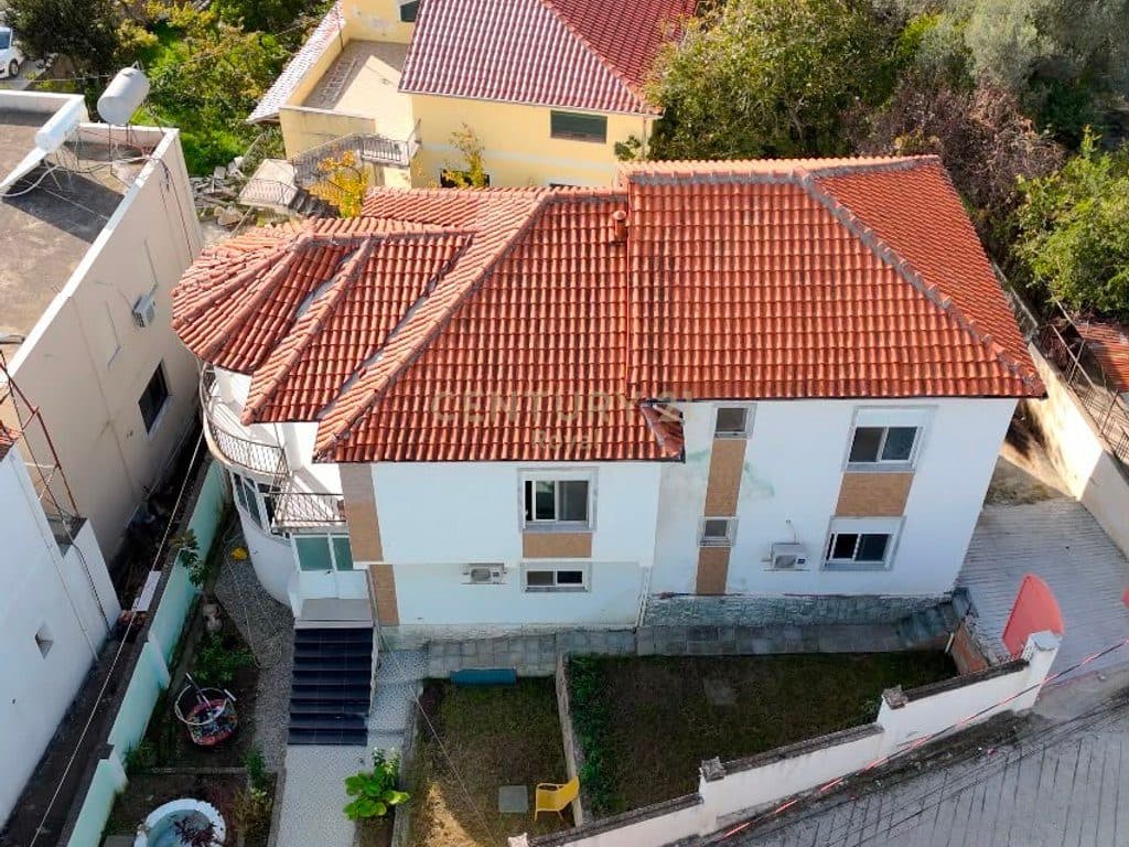 Vilë për Shitje prane spitalit rajonal Durrës - 260 000€ | 480 m²
