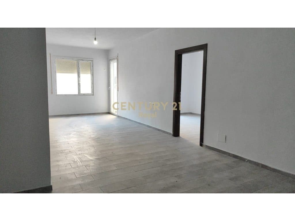 Apartament 2+1 per qira në Fresku, Tiranë - 400€ | 94.5 m² 4