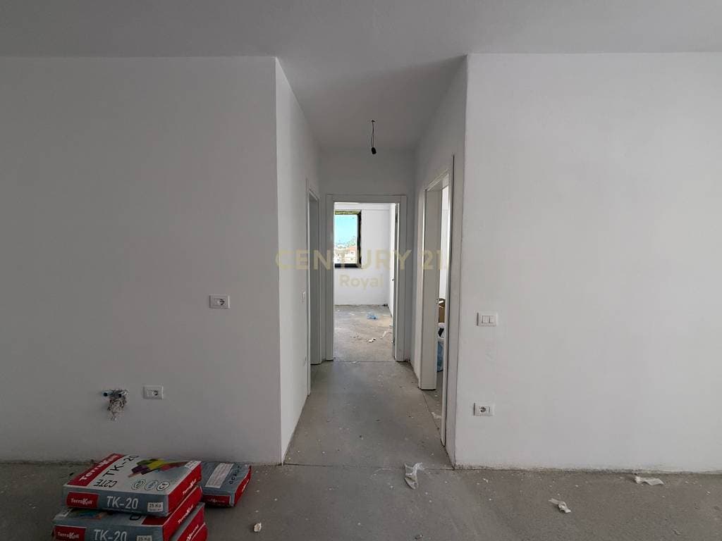 SHITET APARTAMENT 2+1+2 NE ASTIR 2