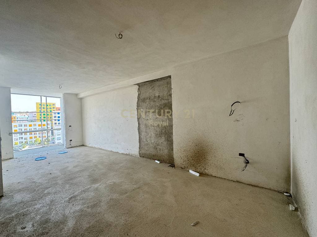 SHITET APARTAMENT 2+1+2 NE NJE NDERTIM TE RI NE ZONEN E ALI DEMIT 4