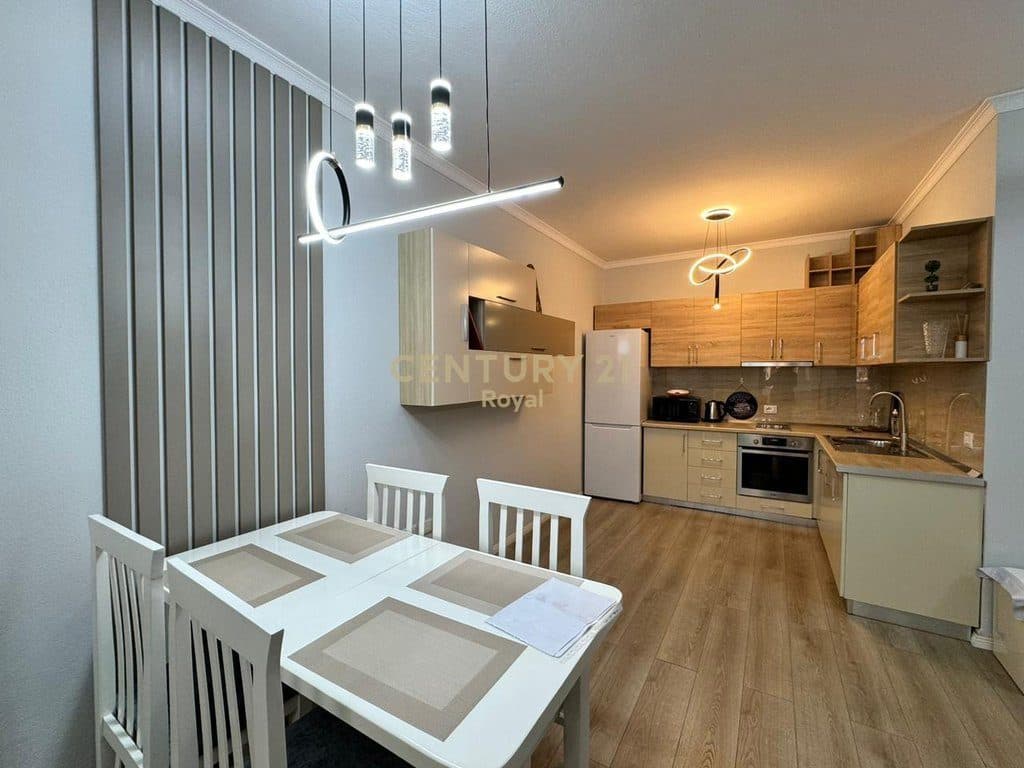 Apartament 2+1 për qira pranë Gjimnazit Petro Nini Luarasi, Tiranë - 81m² 3