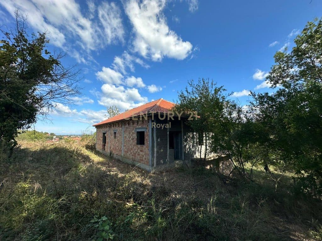 SHITET SHTEPI PRIVATE DHE TOKE NE BUDULL, 5KM NGA KOLAUDIMI FUSHE PREZE