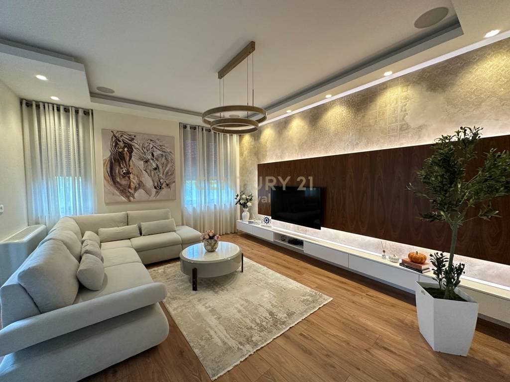 Apartament 2+1+2+ lavanderi + Post Parkimi per qira tek Park Gate 4