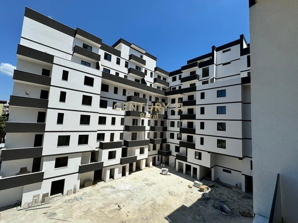 OKAZION 1000 EURO/M2-SHITET APARTAMENT 2+1+2 NE GOLEM