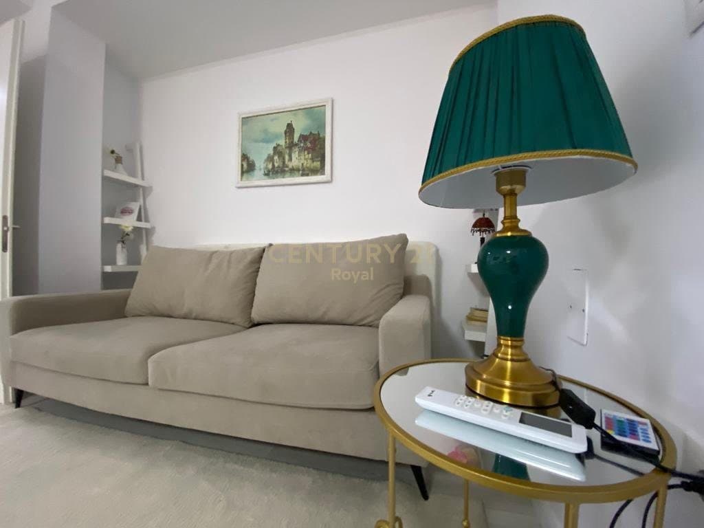 JEPEN ME QIRA APARTAMENT 1+1 NE BLLOK PRANE LIBRIT UNIVERSITAR 4