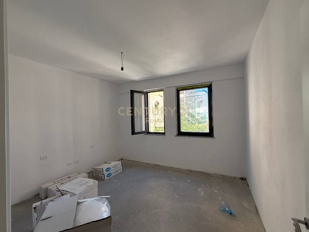 SHITET APARTAMENT 2+1+2 NE ASTIR 4
