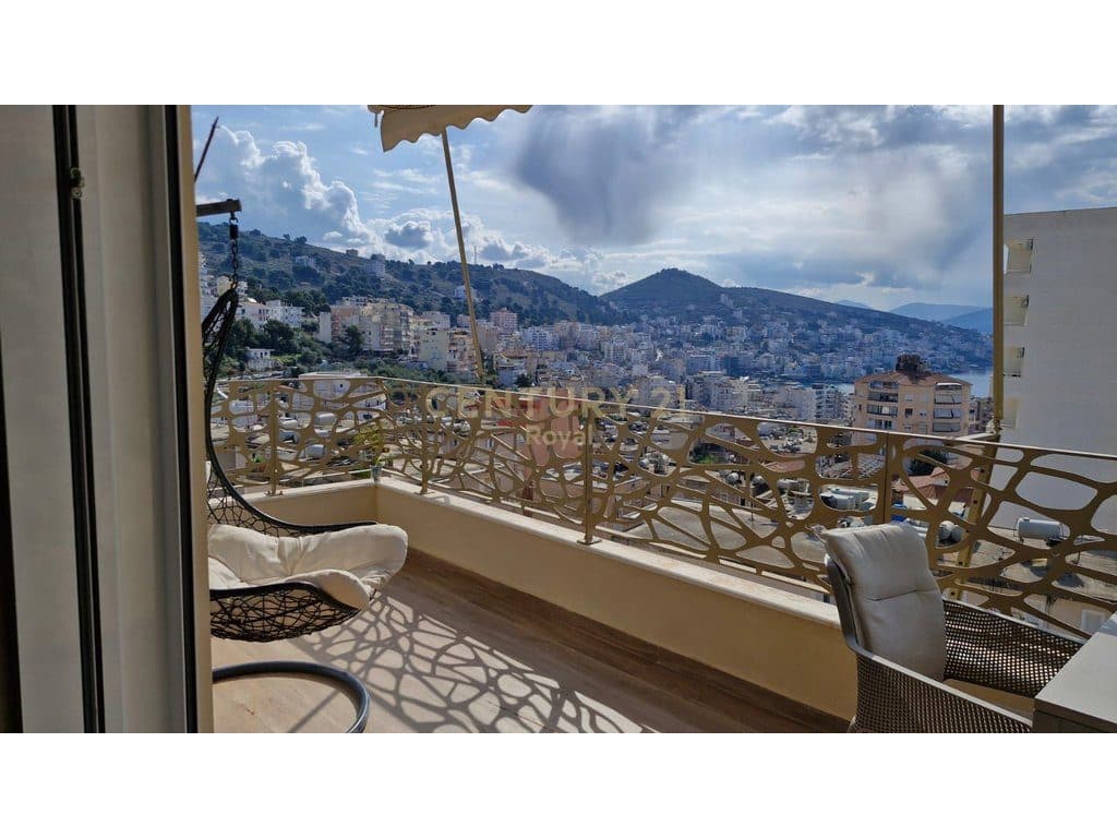Apartament 1+1 Në Shitje në Qender Sarandë - 207000€ | 90 m²