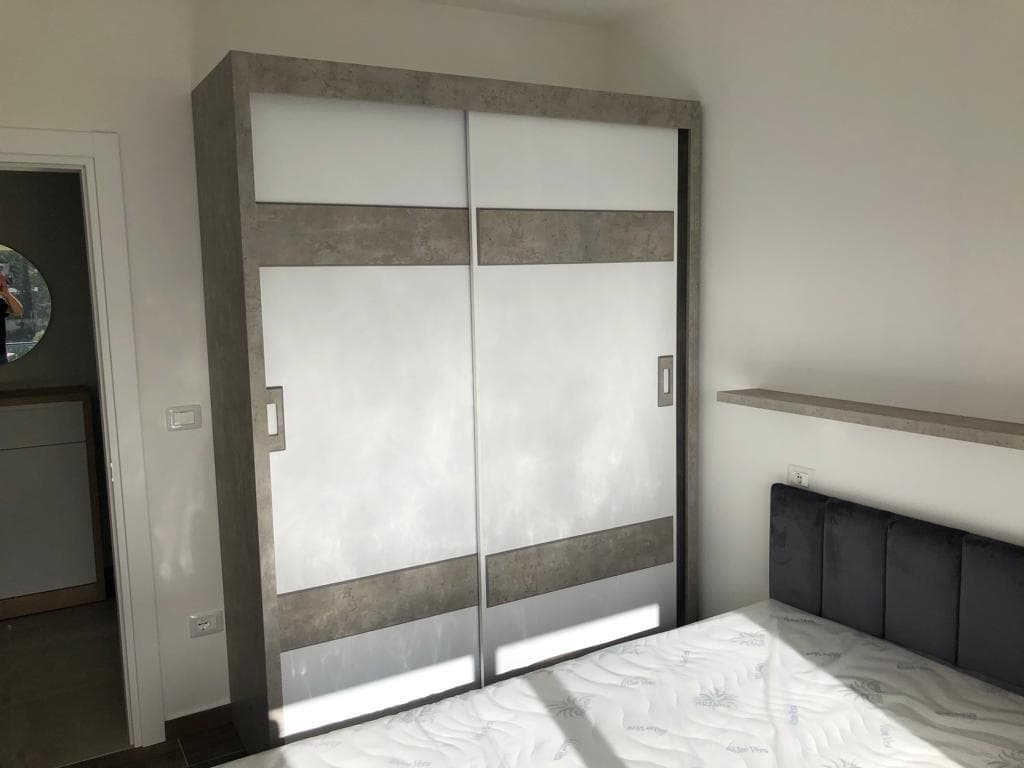 Penthouse Per Shitje Prane Marina Bay 4