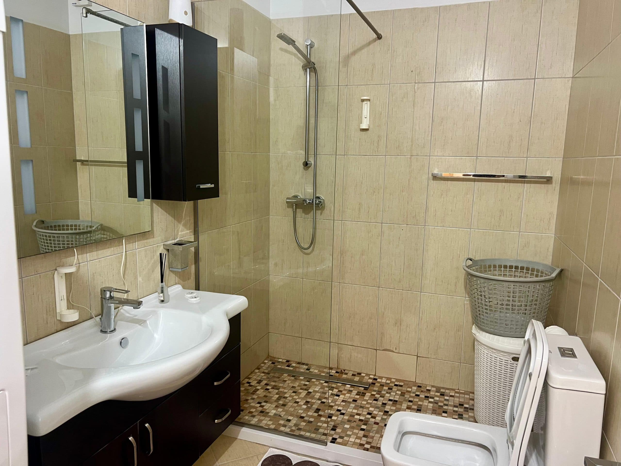 Penthouse Per Shitje Ne Bulevardin Vlore - Skele 3