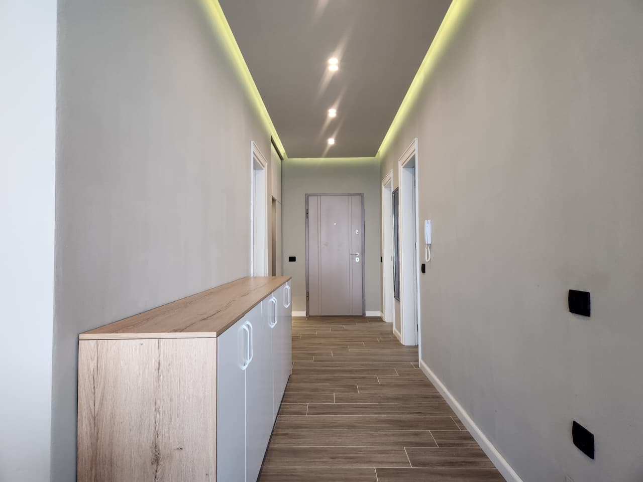 Apartament Luksoz Me Pamje Deti Per Shitje Ne Lungomare Vlore 3