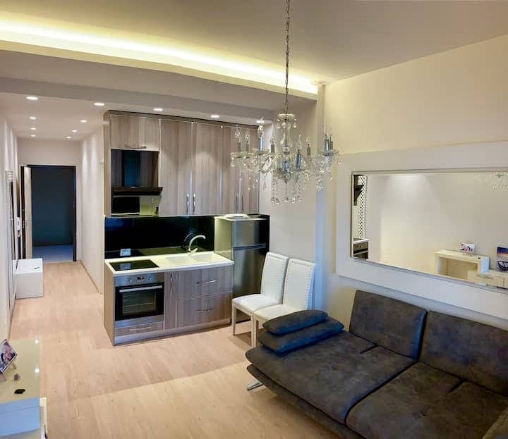 Apartament 1+1 me Pamje nga Deti – Marina Bay, Vlorë 4