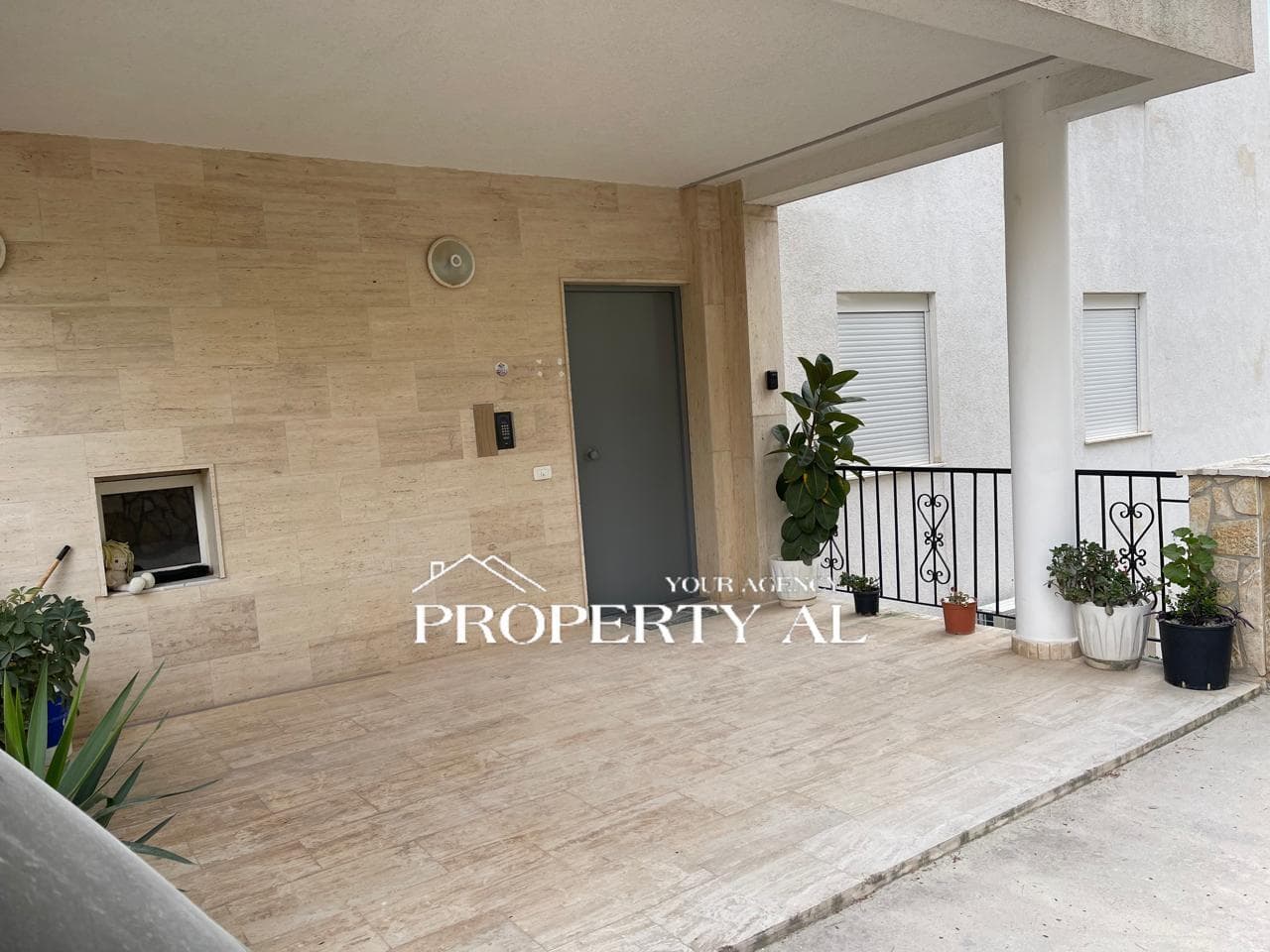 Apartament per shitje ne Sarande 2