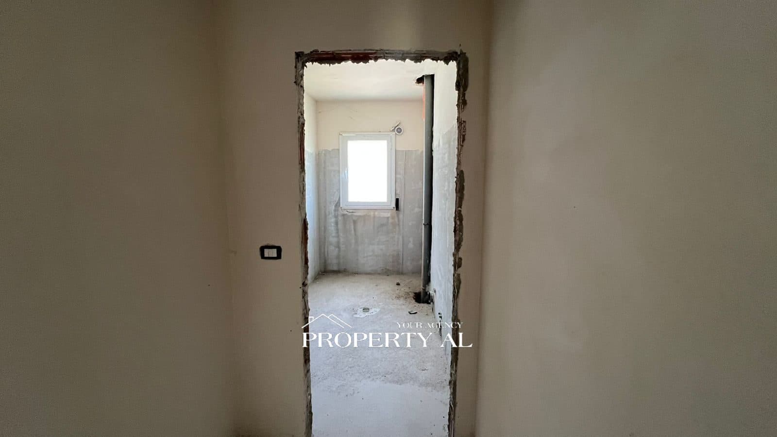 Apartament per shitje ne uji te ftohte Vlore 2