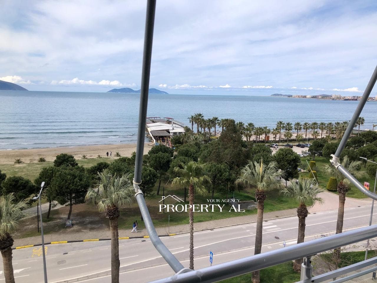 Apartament për shitje në vijë të parë – Lungomare, Vlorë | Pamje ballore deti 4