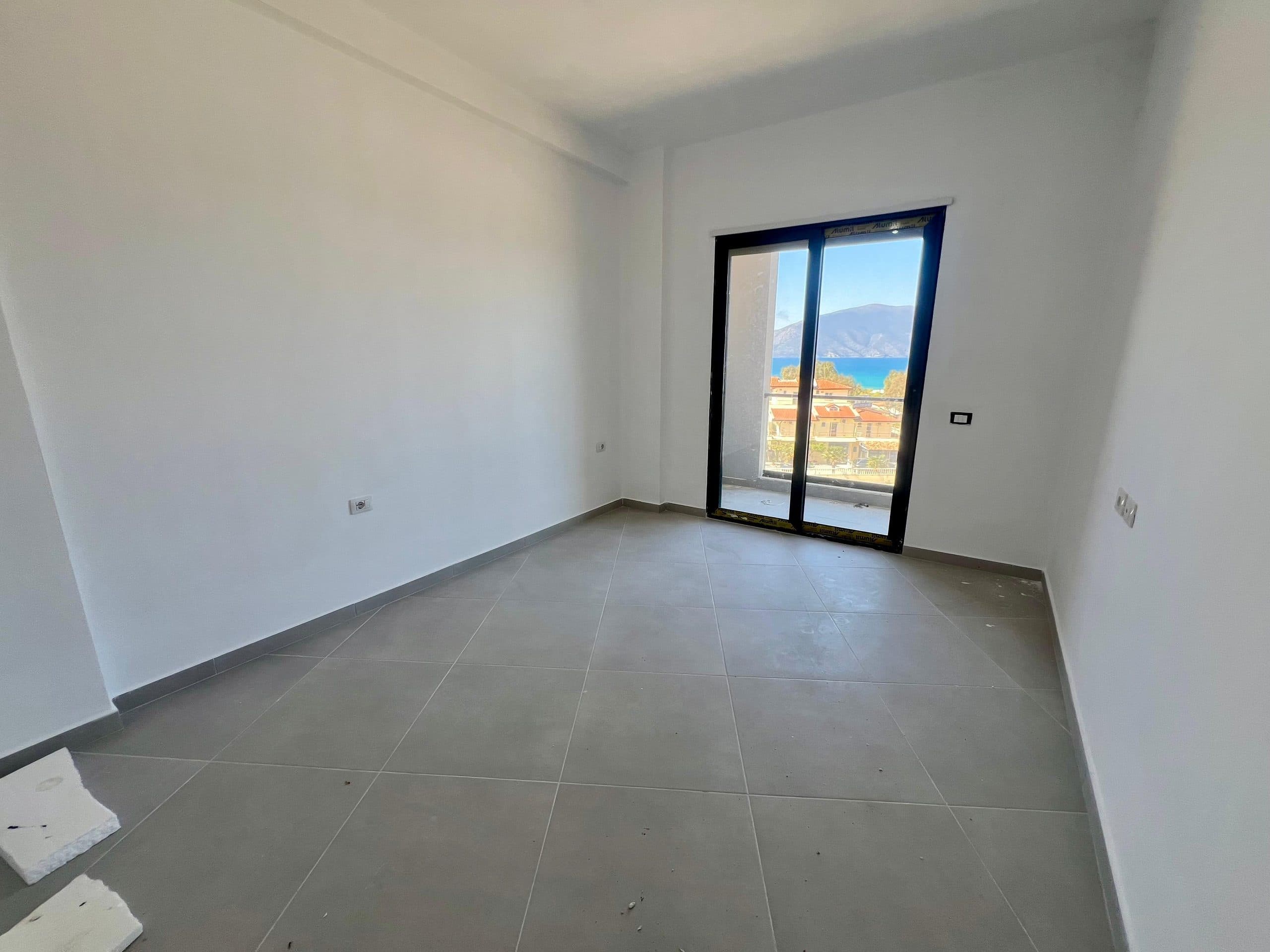 Apartament Me Pamje Deti Per Shitje Ne Radhime 2
