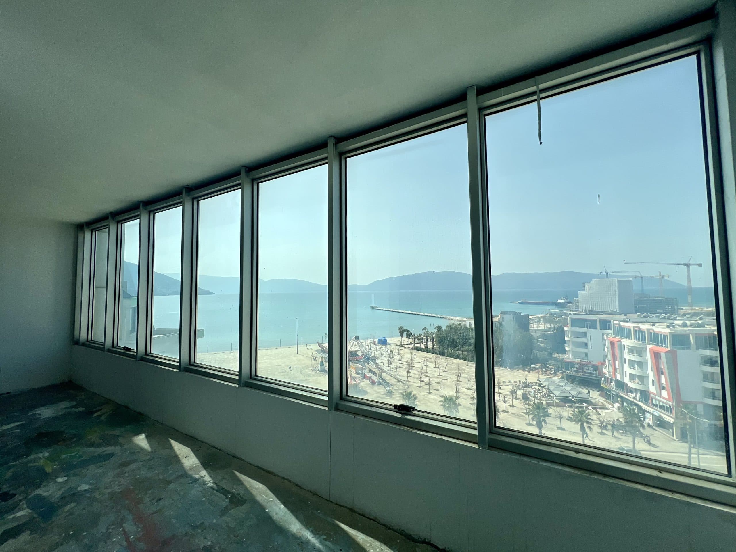 Penthouse Ekskluziv për Shitje në Lungomare, Vlorë | 191 m² | Pamje e Plotë Deti 3
