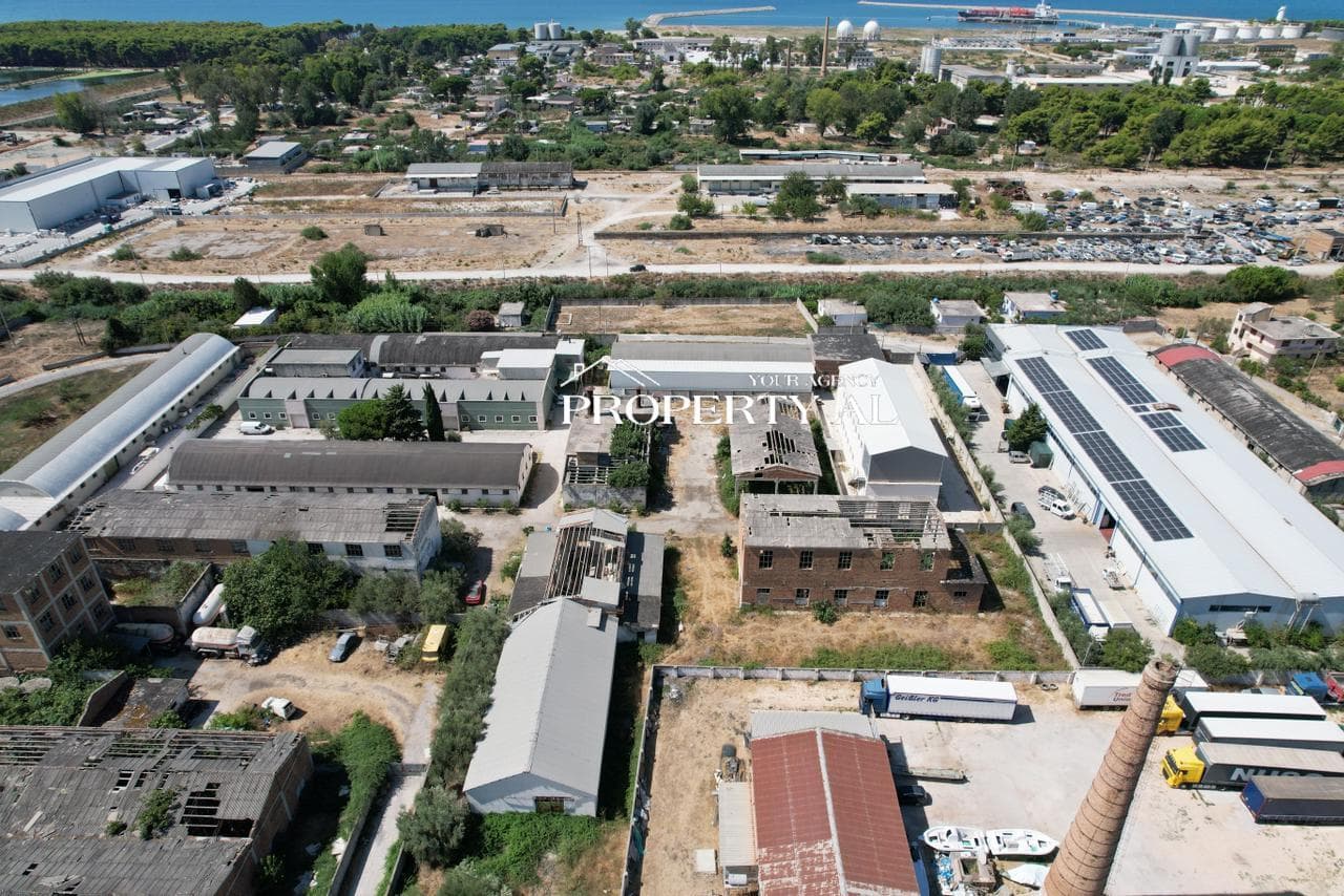 Kompleks Industrial në Shitje në Vlorë – Pozicion Strategjik 3