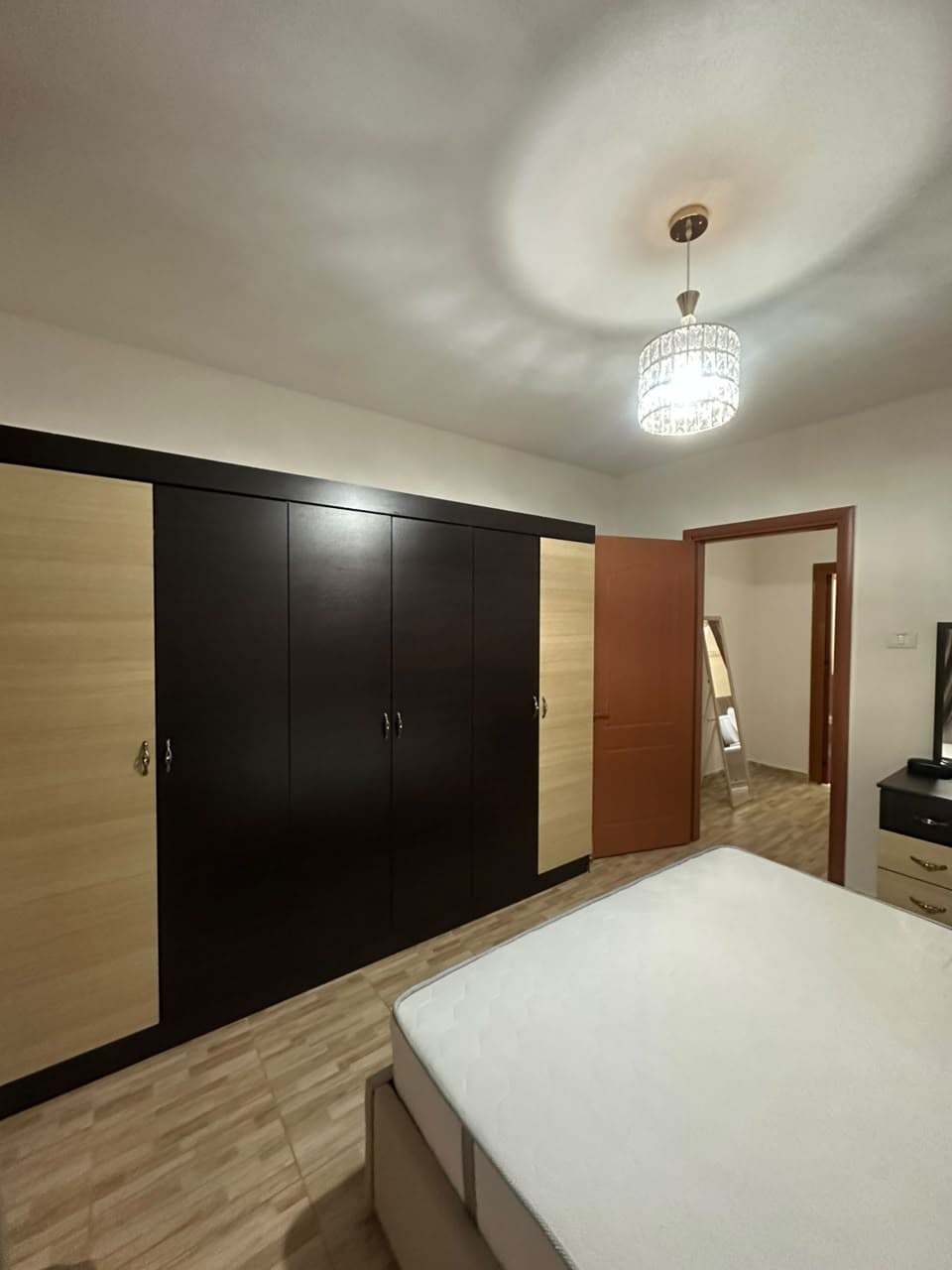Apartament 1+1 me qira – Tirana e Re, Rr. Irfan Tomini ! 4