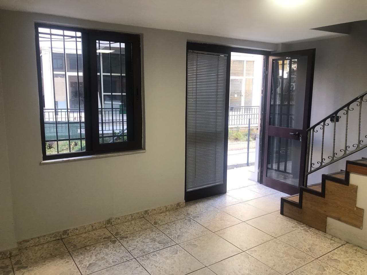 Jepet Ambient me Qira - Mbrapa Piazzes! 3