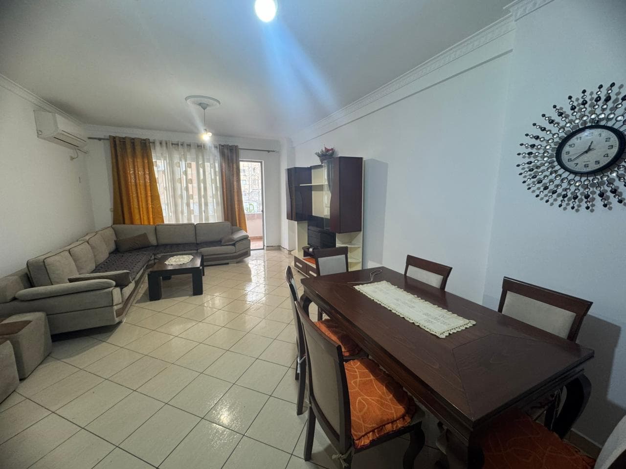 Jepet me Qera – Apartament 2+1 në Astir (bar Artisti) ! 2