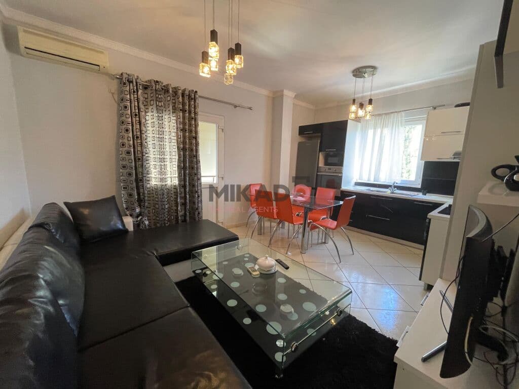 Jepet Me Qira Apartament 2+1 ne Fresk!