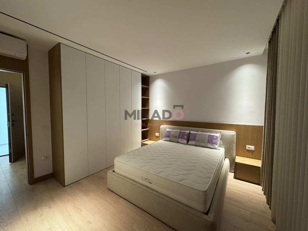 Apartament luksoz 1+1 me qira – Kryqëzimi i Komunës së Parisit ! 3