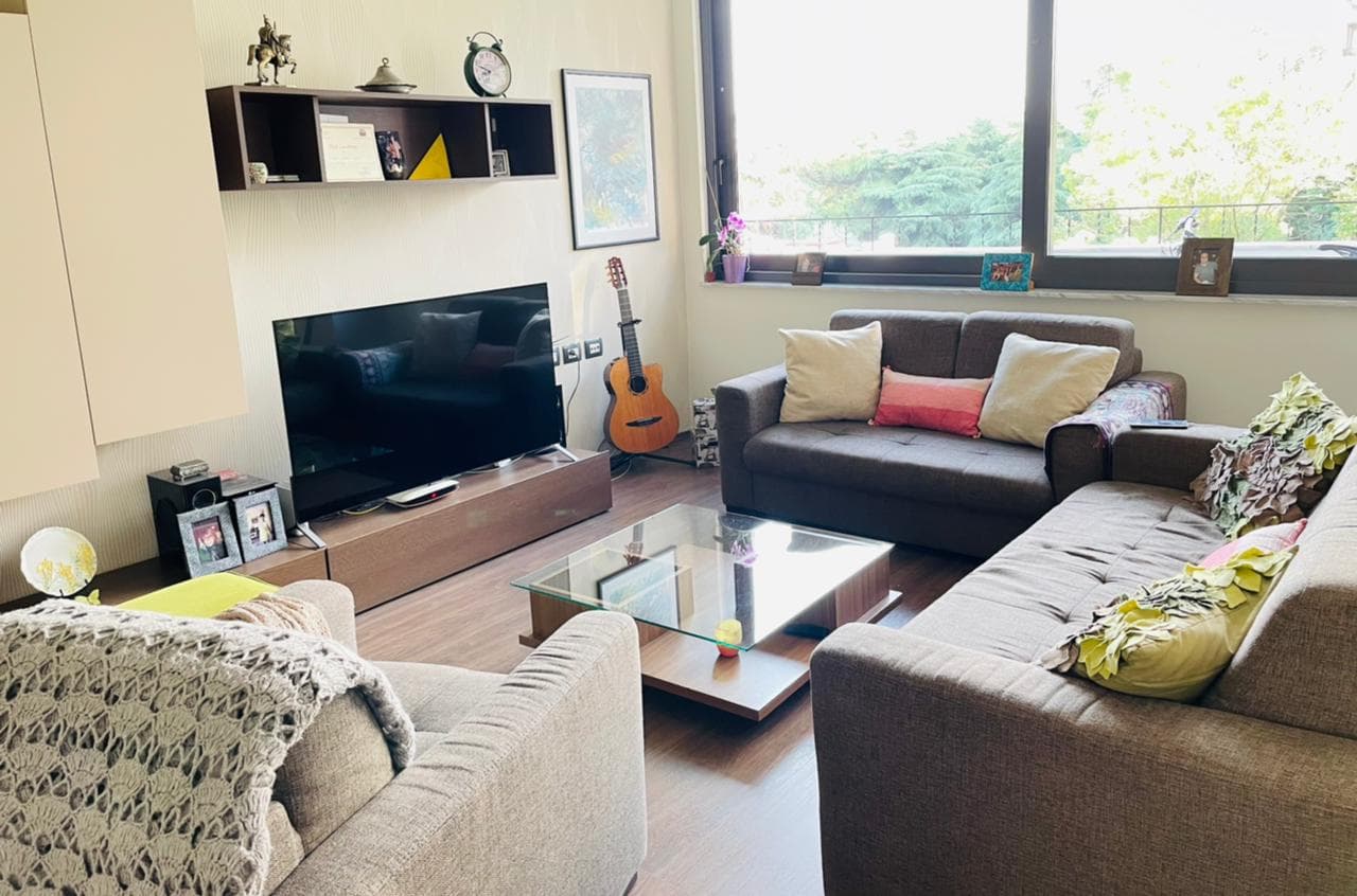 JEPET ME QIRA APARTAMENT 3+1+2 NE BLLOK!