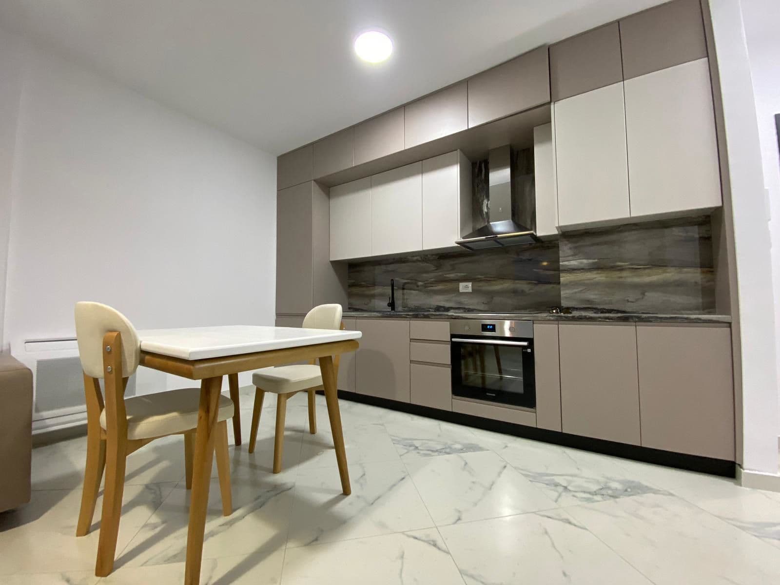Jepet me Qira Apartament – Don Bosko ! 3