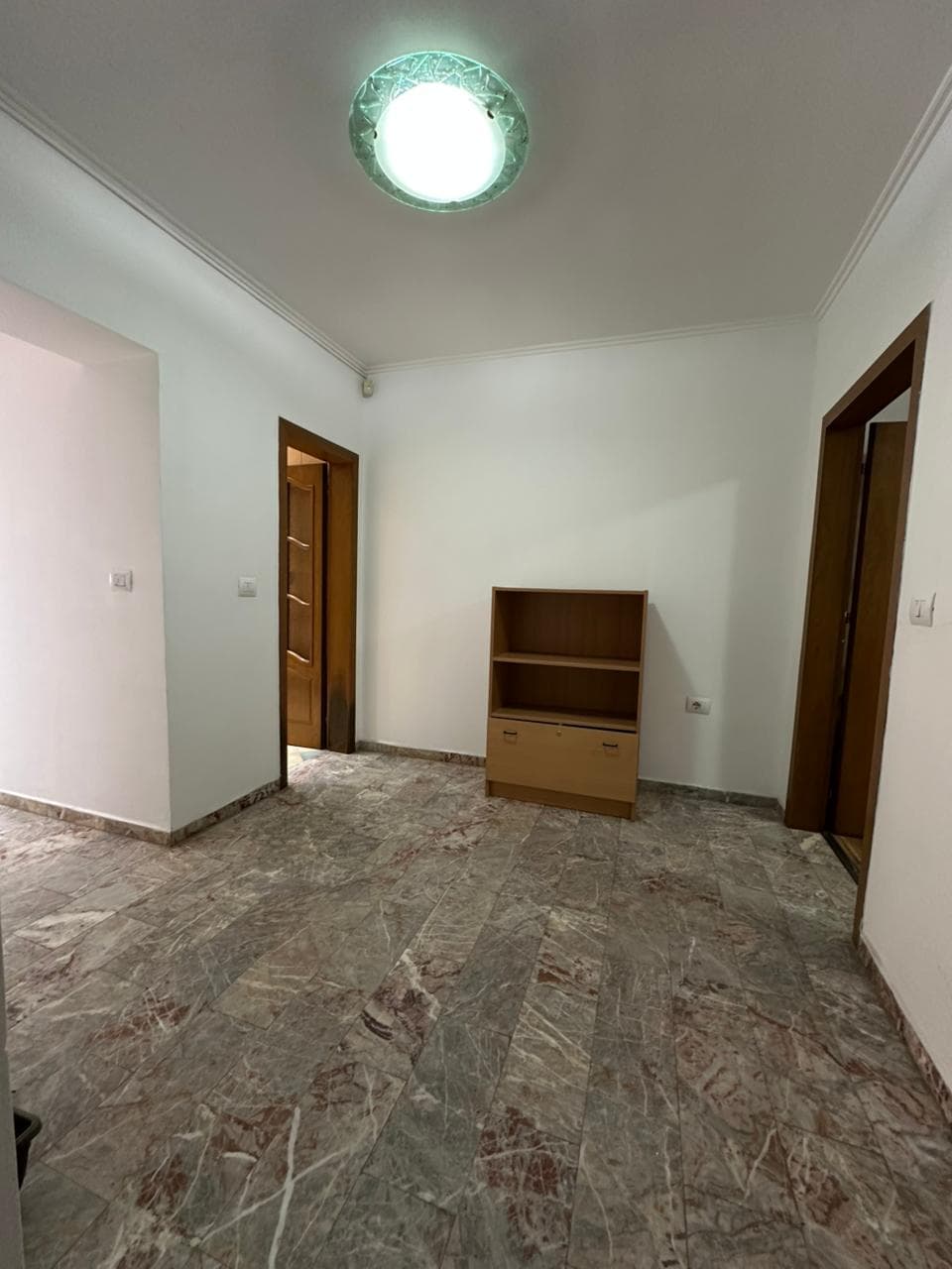 Apartament 2+1 Me Qira - Perballe EHW, Sheshi Willson! 4