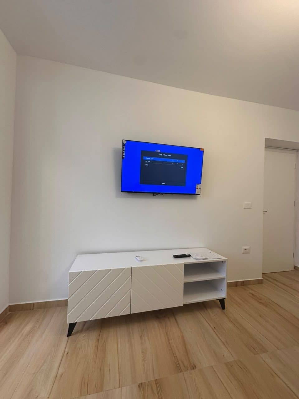 Apartament 1+1 me qira – Pranë Ekonomikut & Muzeut të Shkencave ! 4