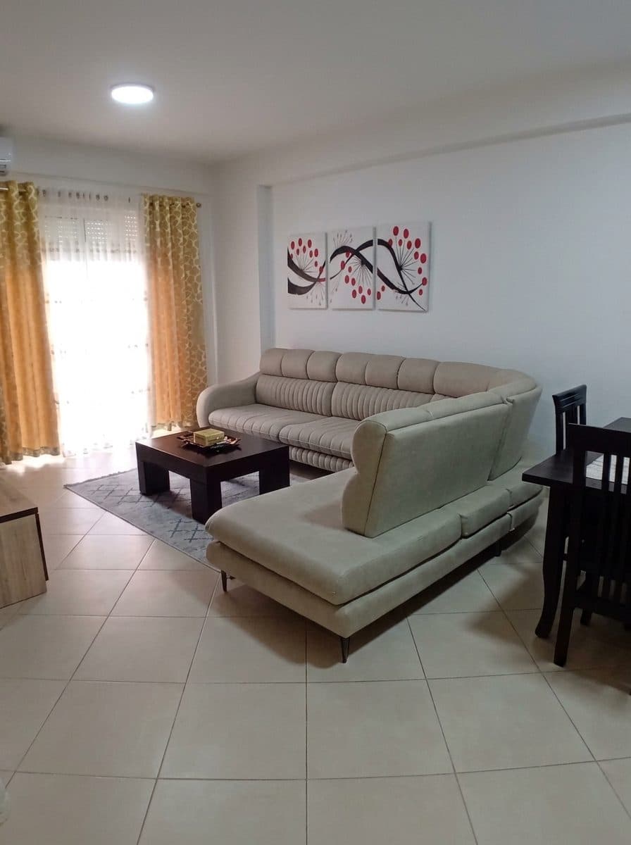 Apartament 2+1 me qira – Golden Park, Përballë Amerikan 3 ! 2