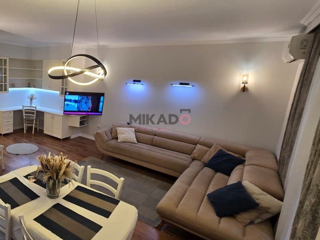 Jepet me Qira Apartament 3+1+2 - 📍 Pranë Kodrës së Diellit 1 ! 2