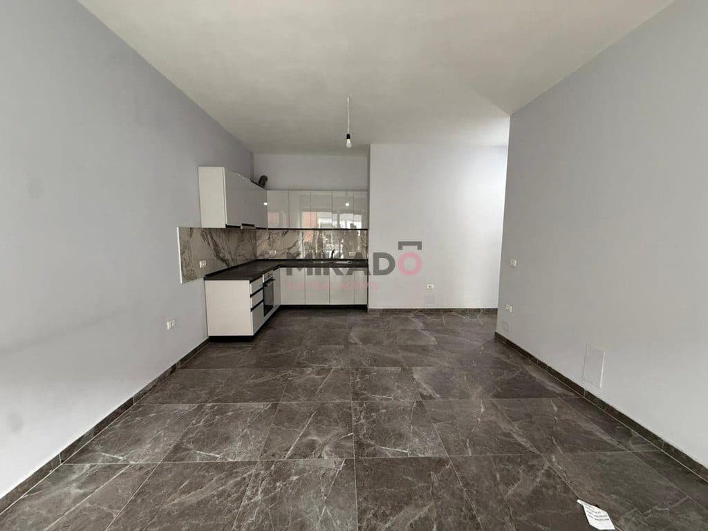 Apartament 2+1 me qira – 5 Maji !