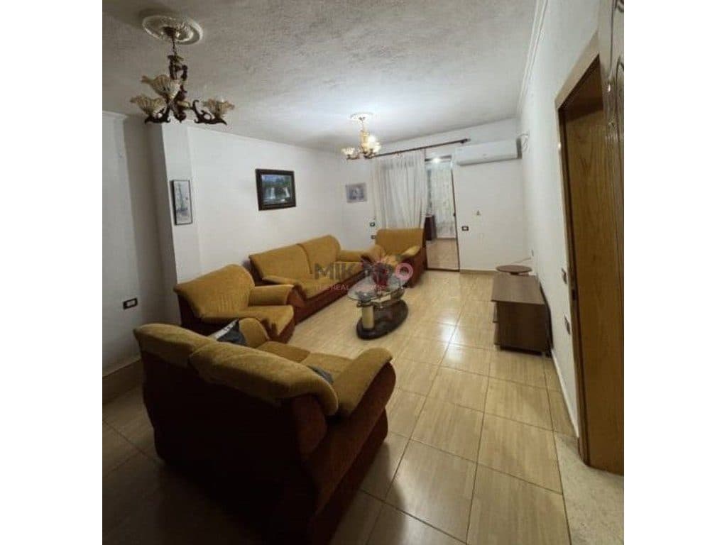 Jepet me qira apartament 2+1 ne Xhamllik - afer Venue Club!