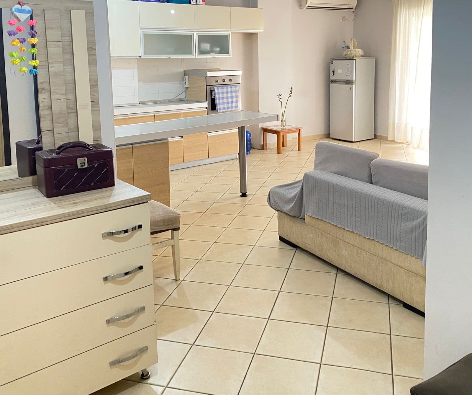 Shitet Apartament 2+1 + Verandë – Astir (tek Rrethi) ! 3