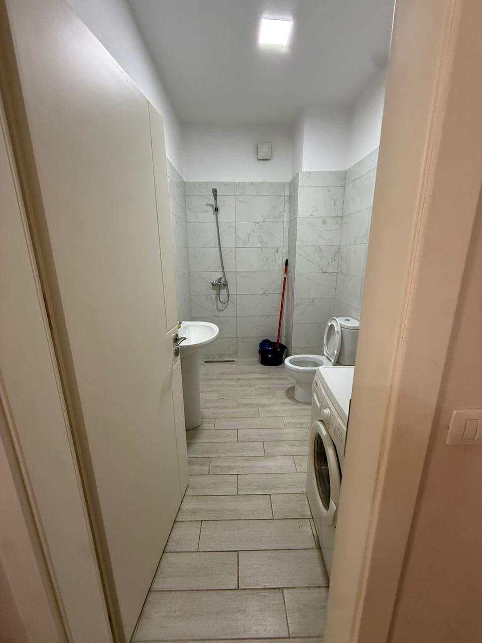 Jepet Apartament me Qira 1+1 – Astir - I sapomobiluar ! 4