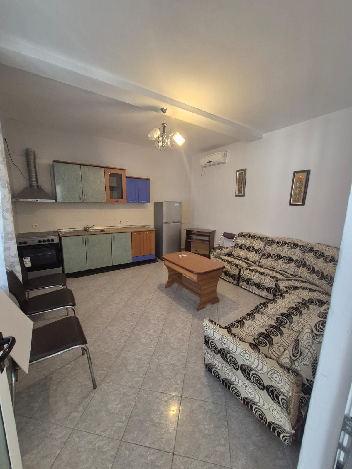 Apartament 2+1 me qira – Tek Zogu i Zi !