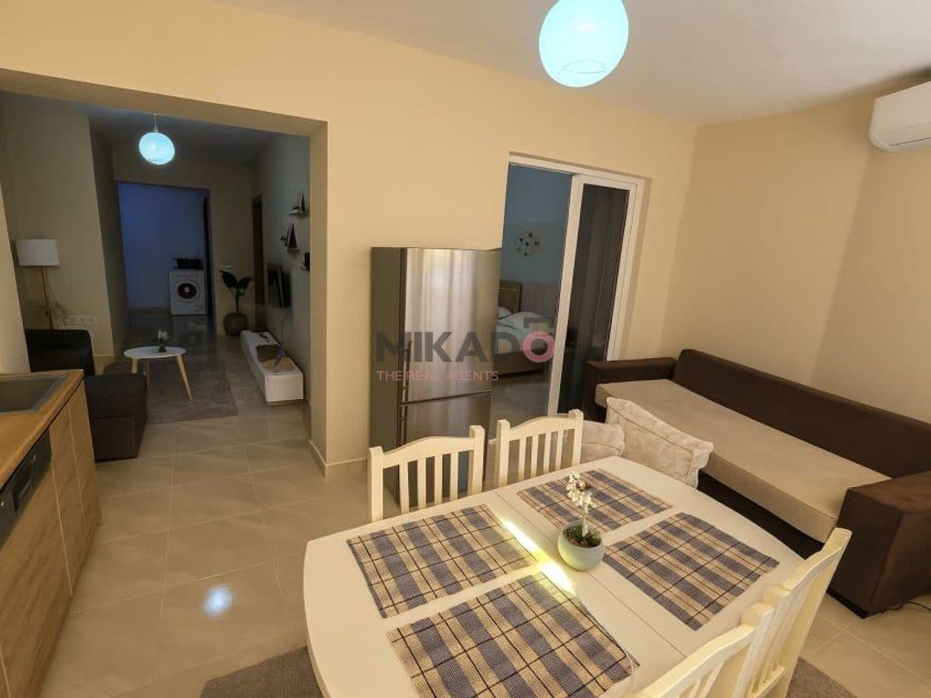 Jepet me Qira Apartament 1+1 i Mobiluar – Qendër Tiranë !