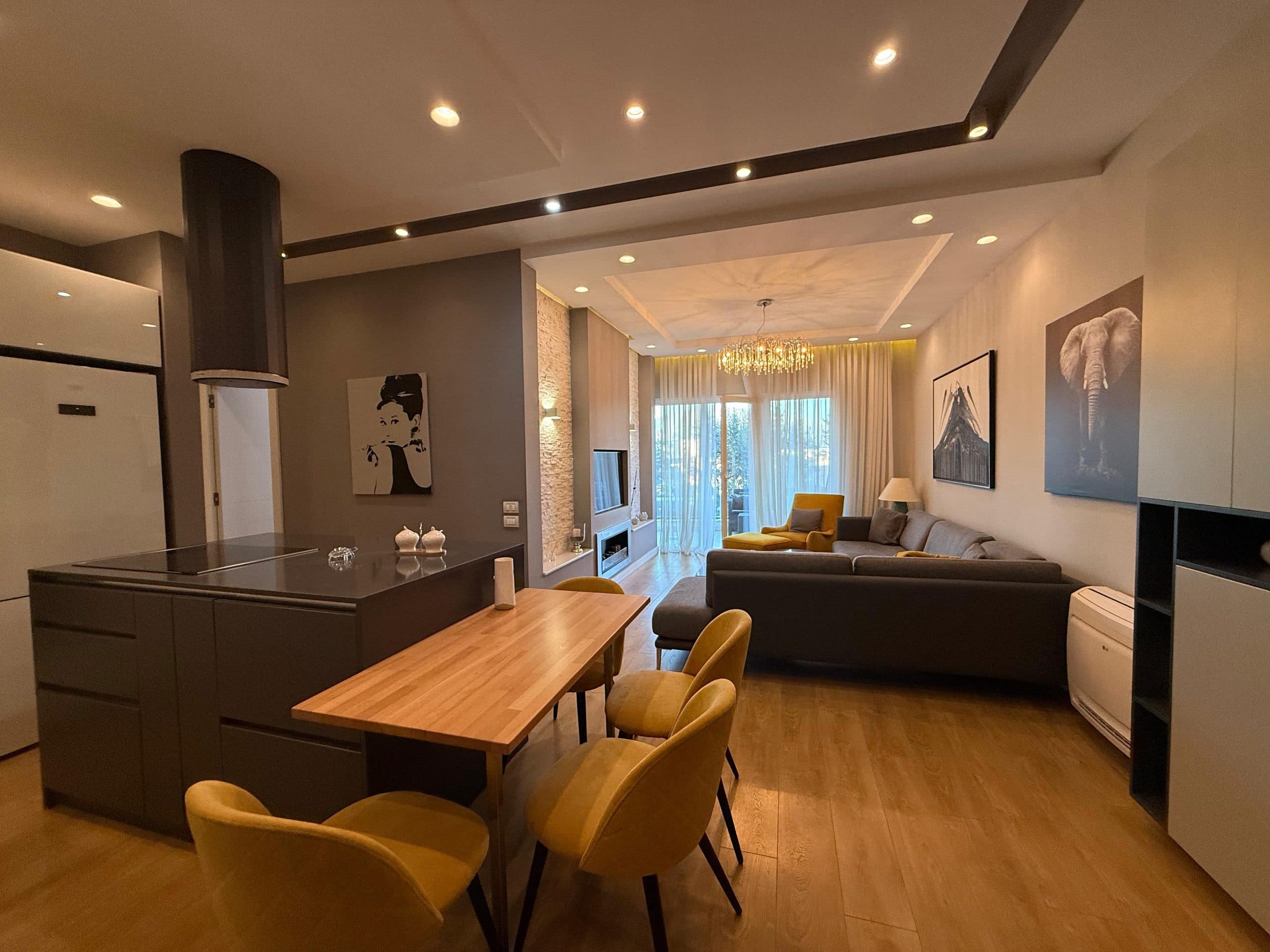 Jepet me Qira Apartament 2+1+2 tek Xhamia e Selites, Kopshti Botanik! 3