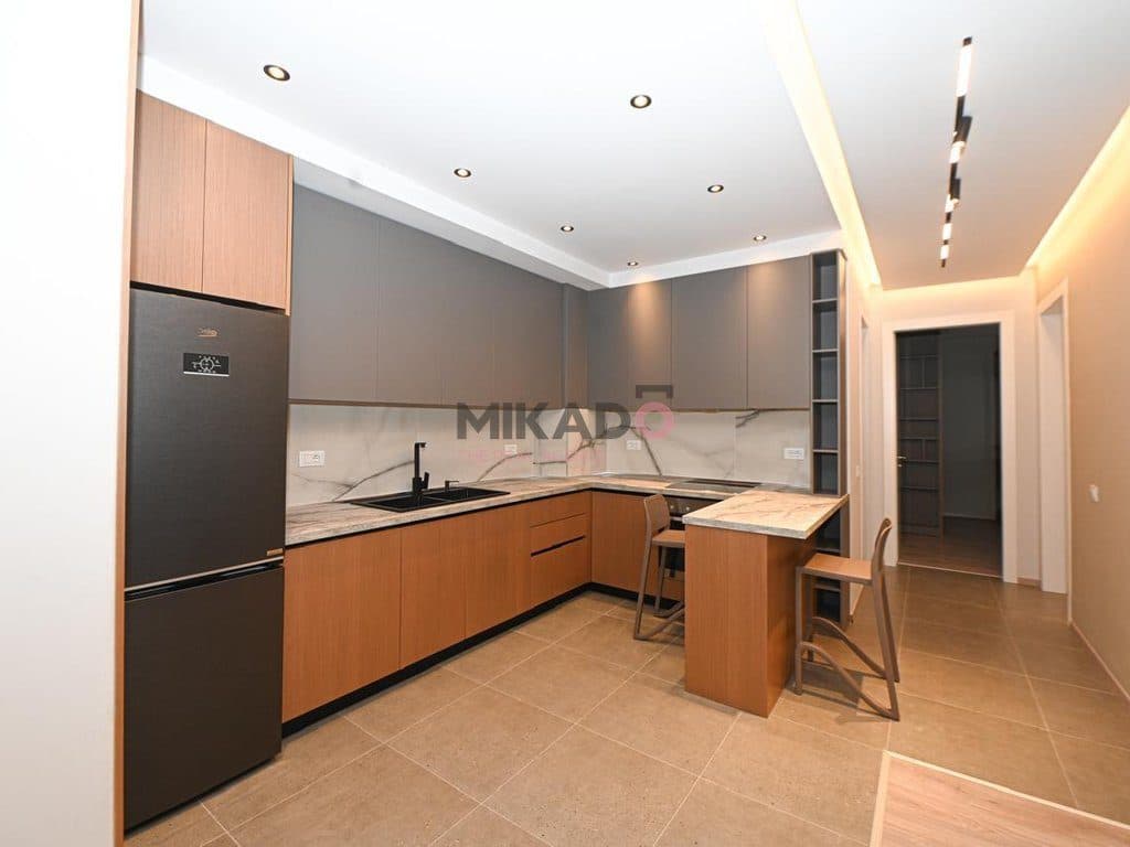 Jepet me Qira Apartament 2+1+2 tek Kompleksi Delijorgji! 4