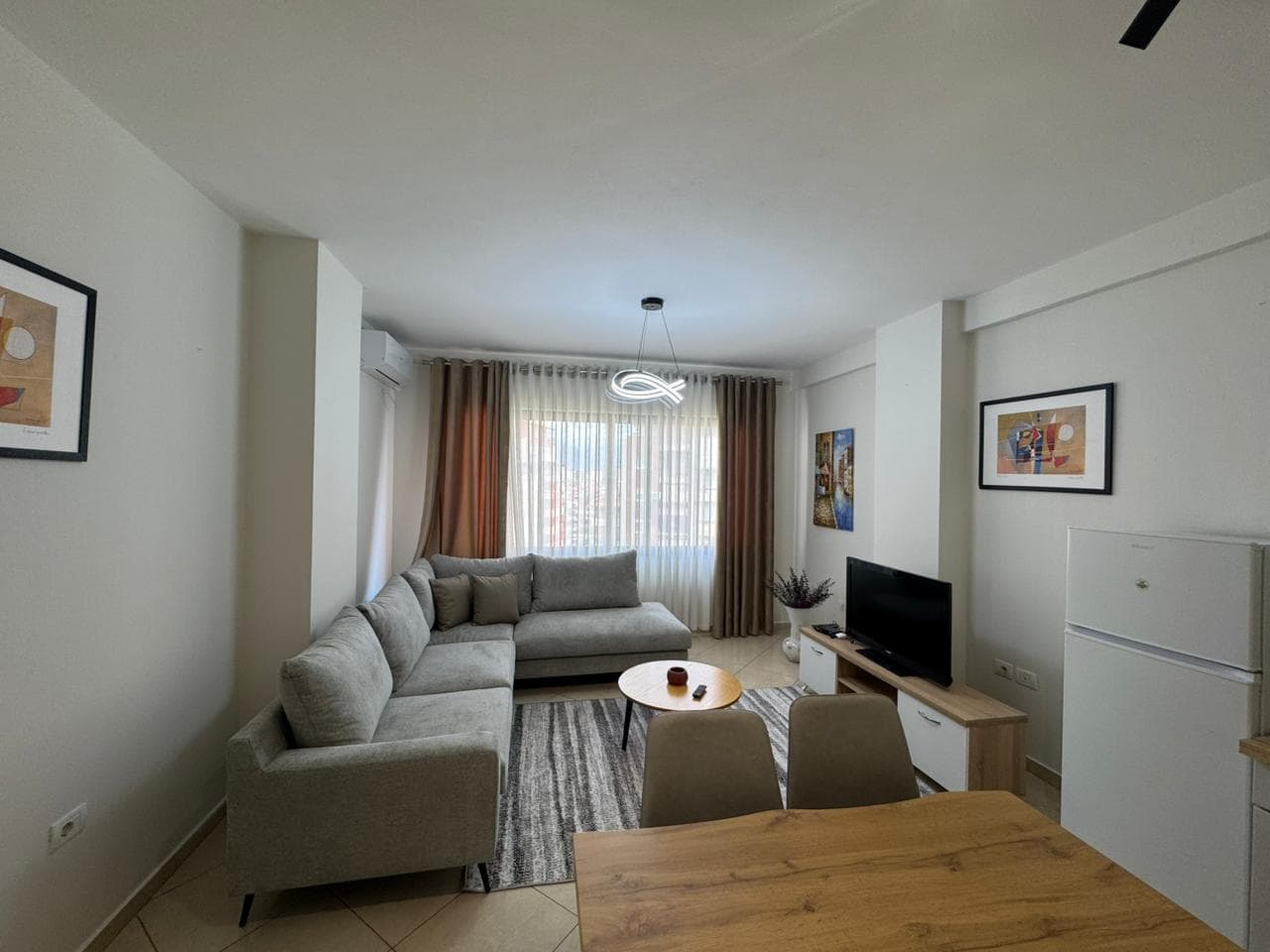 Apartament 2+1 me qira – Rrethi i Astirit ! 3
