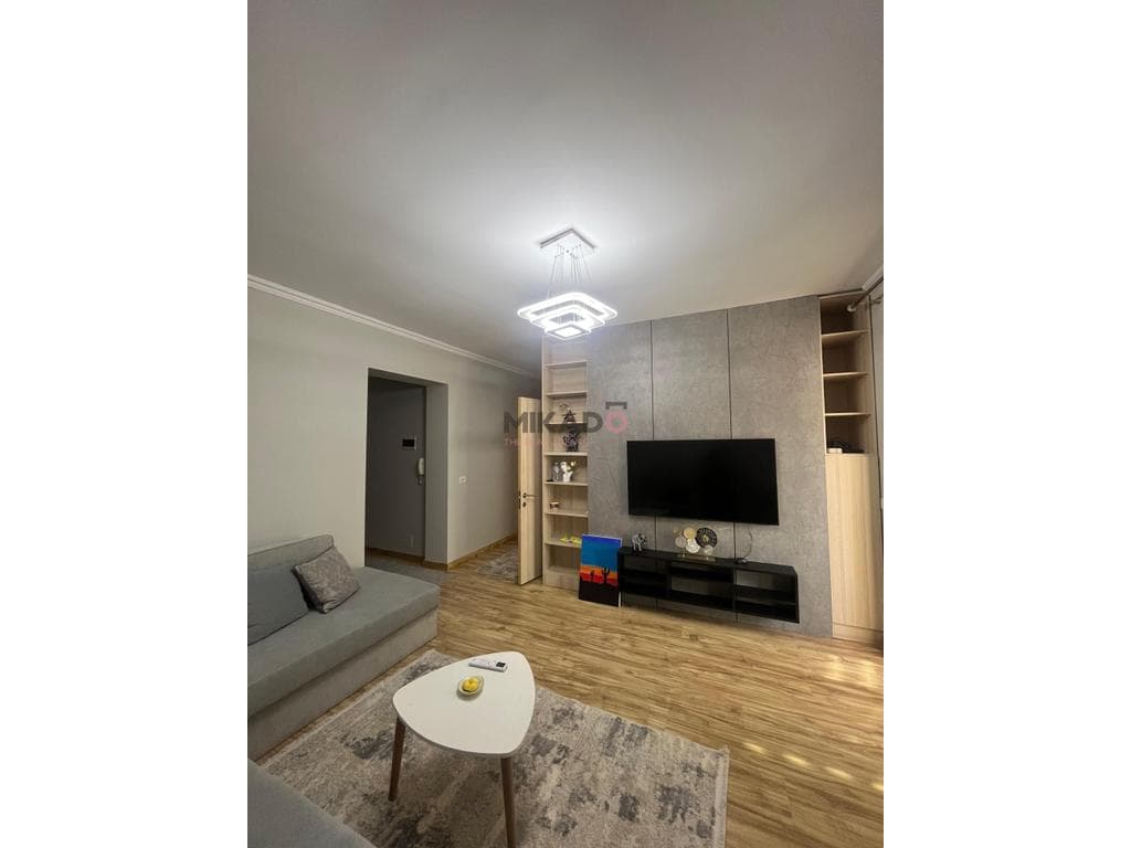 Jepet me Qira Apartament 2+1 – 9 Katëshet 2