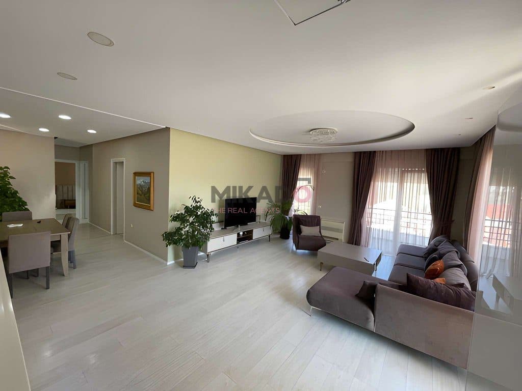 Apartament luksoz 3+1+2 me qira – Liqeni i Thatë !