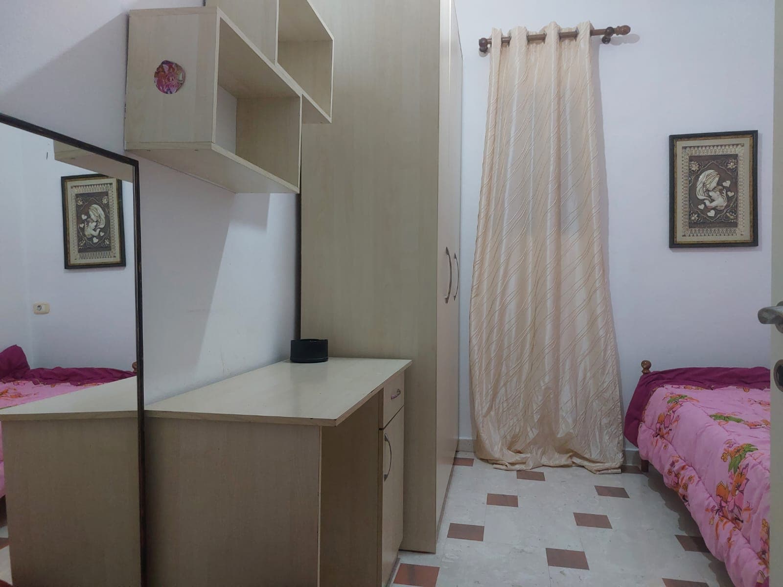 Apartament 3+1 + ballkon me qira – Pazari i Ri ! 3