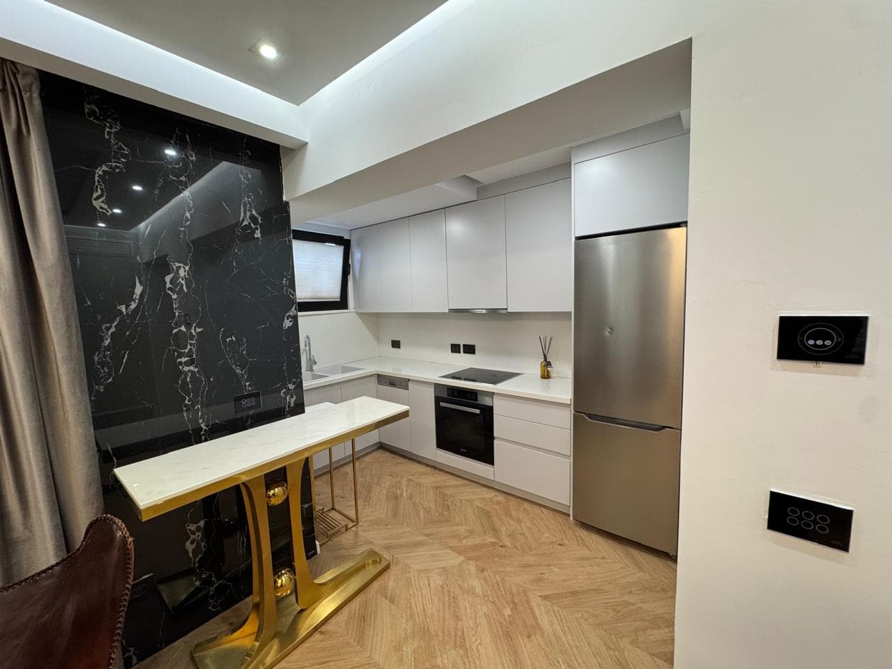 Jepet me Qira Apartament 1+1 ne Qender! 2