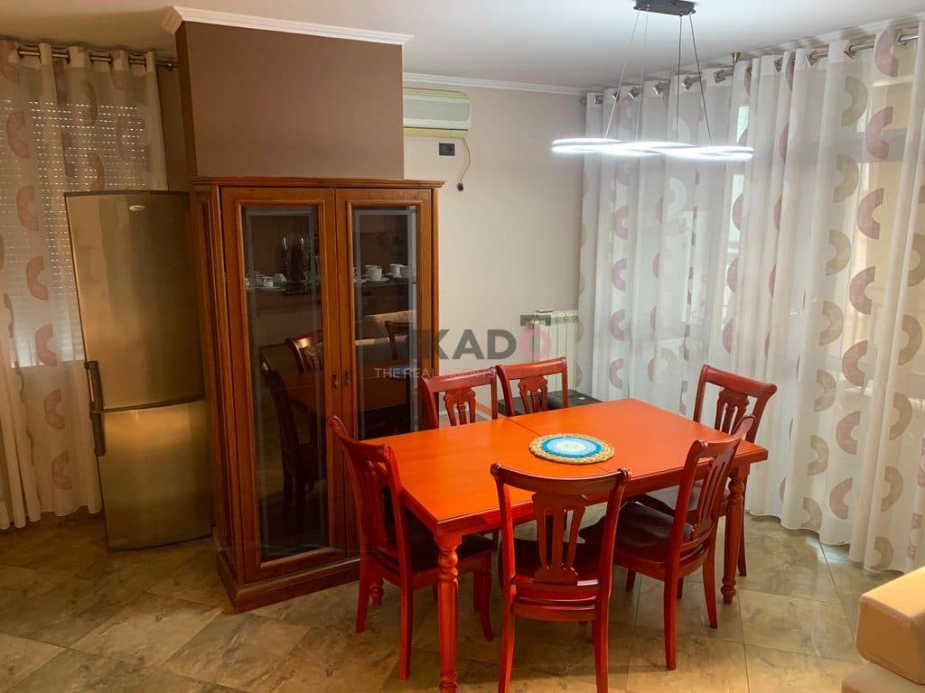 Shtëpi Private 2+1 me Qira Oborr & Parkim – Fusha e Ali Demit ! 2